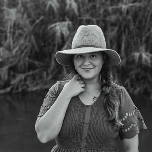 Meet your Posher, Carly